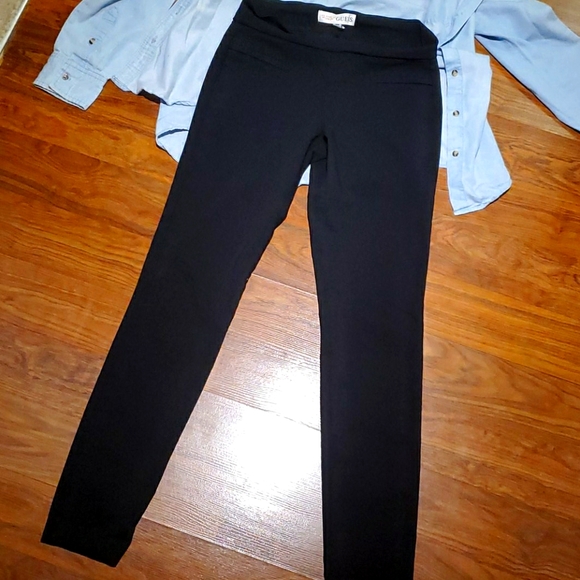 GUESS dress pants - Picture 3 of 3